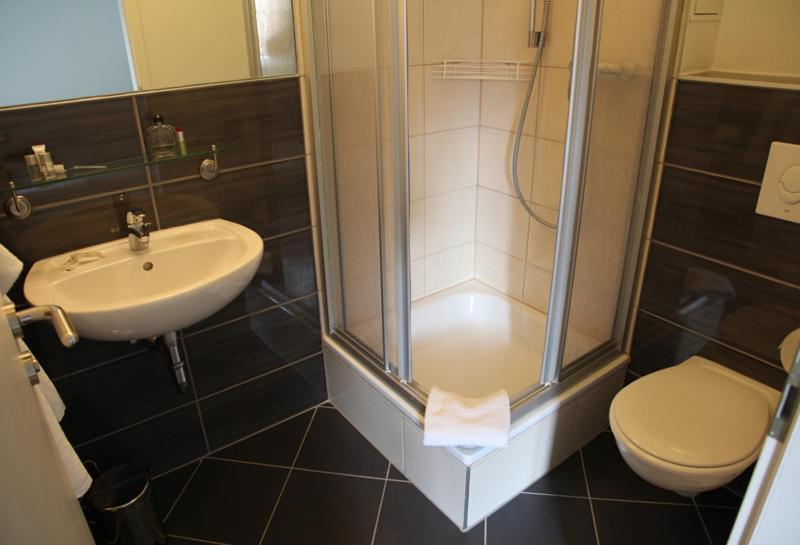 Main Station Hotel & Hostel 3*