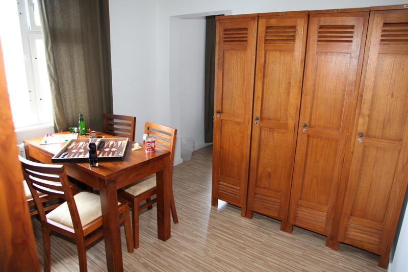 Main Station Hotel & Hostel Berlim