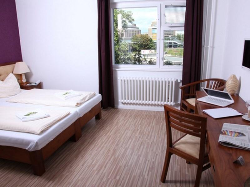 Aparthotel Main Station Hotel & Hostel